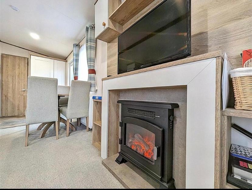 Вілла Cosy Corner Brigham  Екстер'єр фото